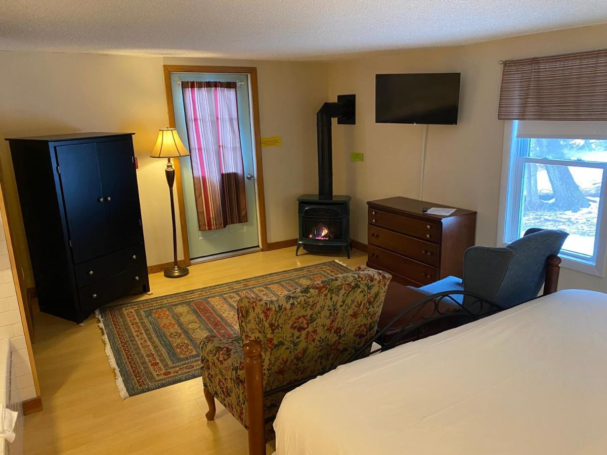 Bromley View Inn Bondville Ngoại thất bức ảnh
