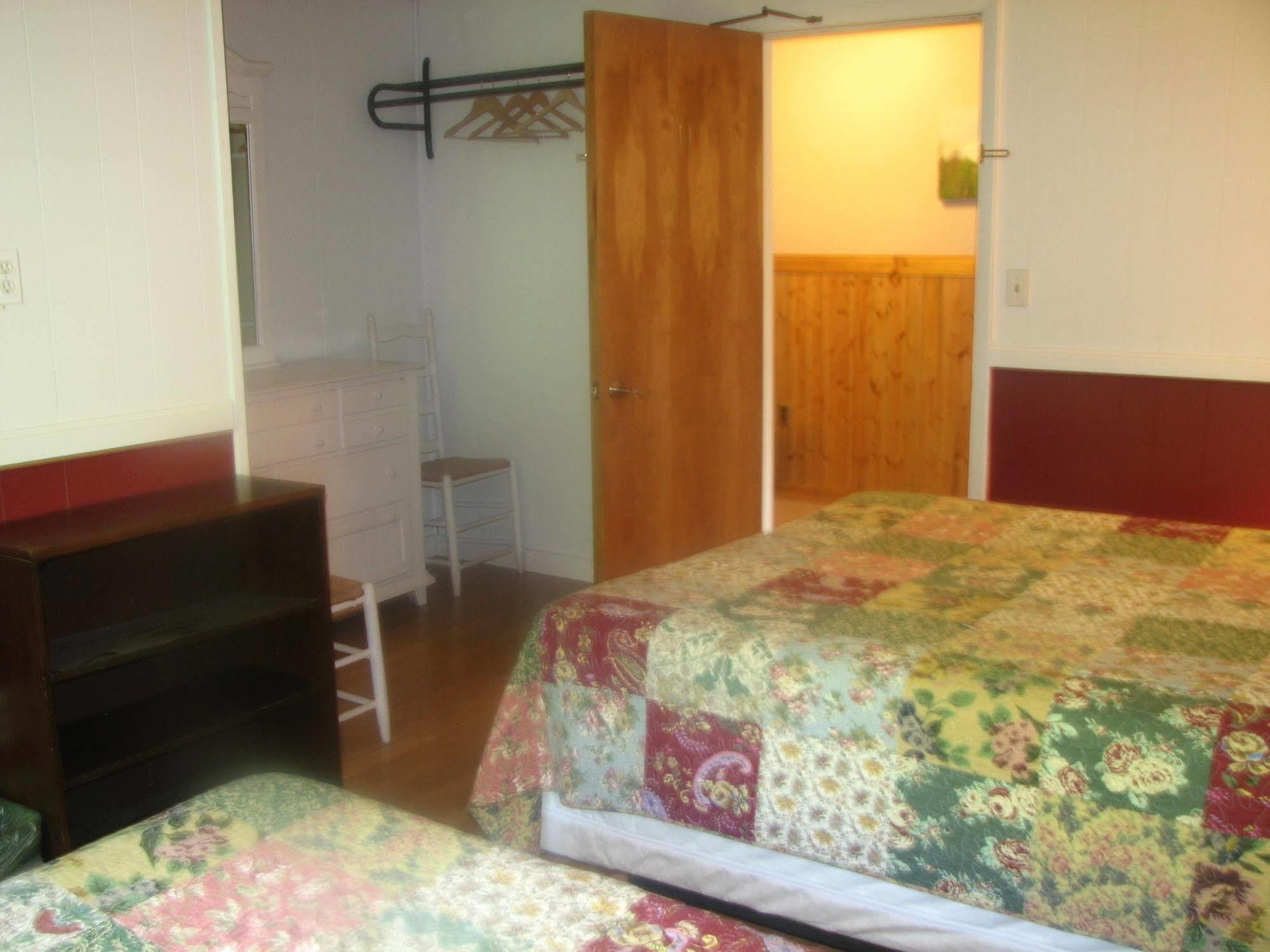 Bromley View Inn Bondville Ngoại thất bức ảnh